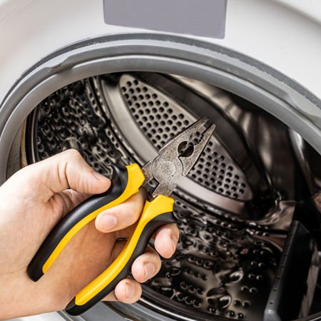 Diamond Springs-Appliance-Repair-Men-image_07